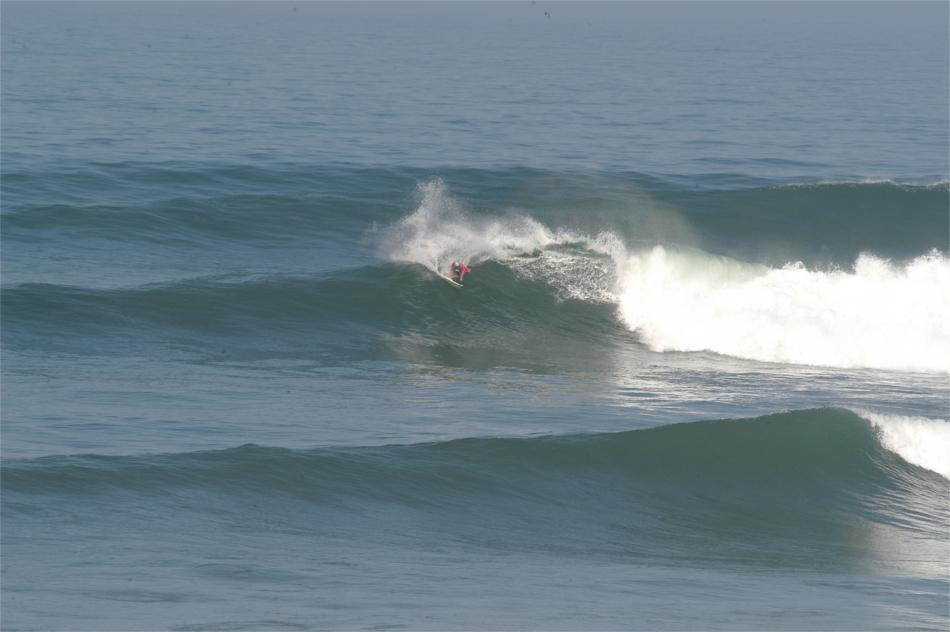 El ISA World Masters Surfing Championship 2008 se realizó en esta misma ubicación. Punta Rocas es una ola poderosa y uno de los puntos de olas más consistentes de Perú. Photo: Renzo Dañino