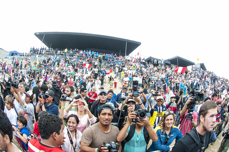 It was a packed house of Peruvian supporters during the Closing Ceremony. Photo: ISA/Rommel Gonzales